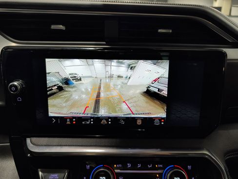 Used 2024 GMC Sierra 2500 Denali w/ Denali Reserve Package image 14