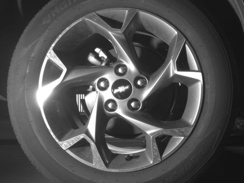 Used 2025 Chevrolet Trax LT FWD image 15