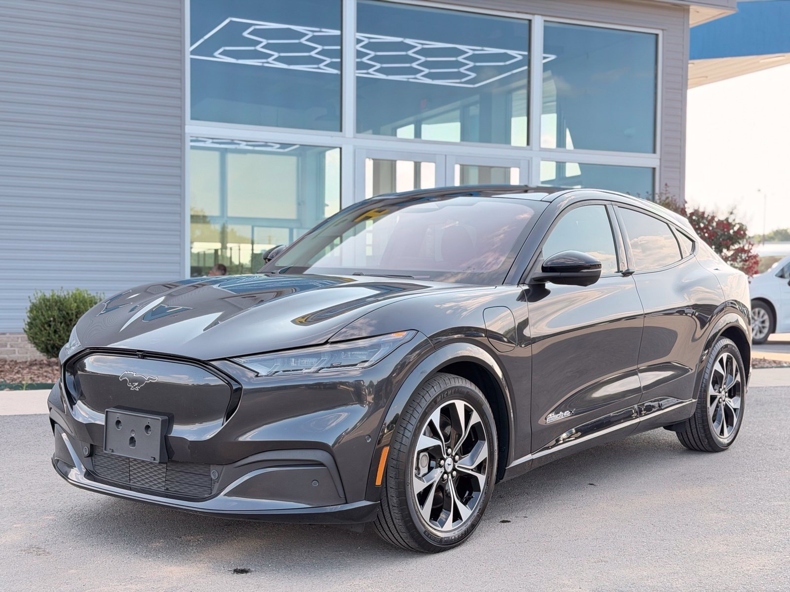 Used 2021 Ford Mustang Mach-E Premium AWD/4WD image 18