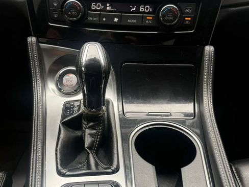 Used 2017 Nissan Maxima 3.5 SL FWD image 16