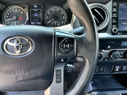 Used 2021 Toyota Tacoma TRD Off-Road AWD/4WD image 10