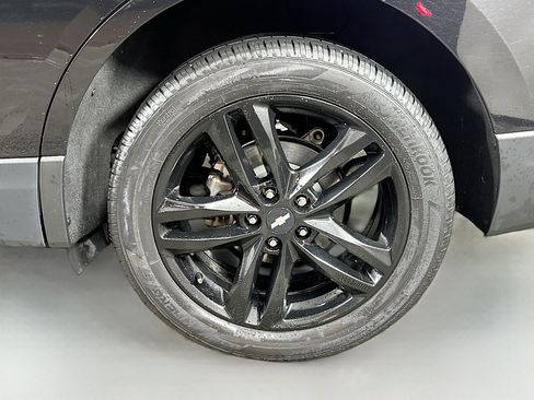 Used 2021 Chevrolet Equinox LT FWD image 28