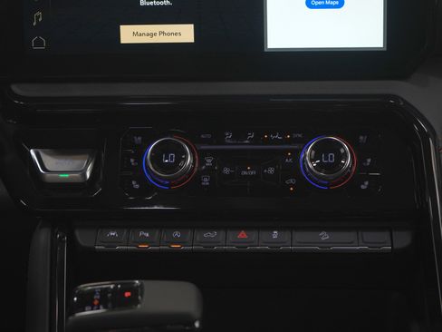 Used 2025 GMC Sierra 1500 AT4 w/ AT4 Premium Package image 19