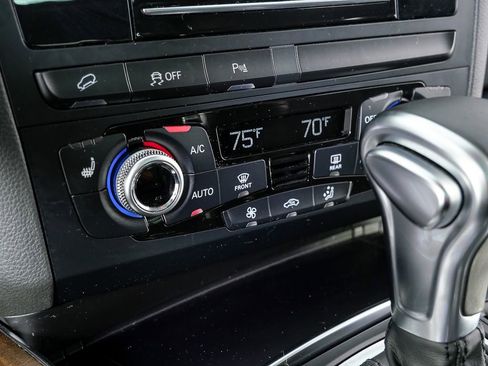 Used 2016 Audi Q5 2.0T Premium Plus w/ Technology Package image 16