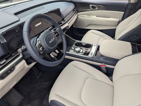 New 2026 Kia Carnival SX Prestige FWD image 16