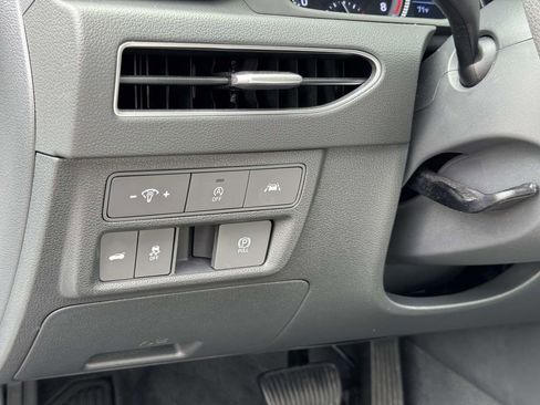 Used 2023 Hyundai Sonata SE FWD image 9
