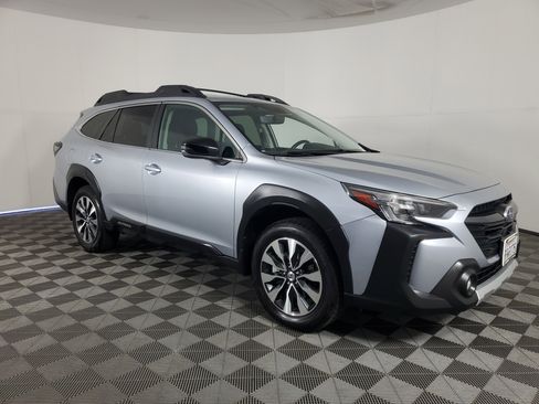 Used 2024 Subaru Outback Limited AWD/4WD image 2