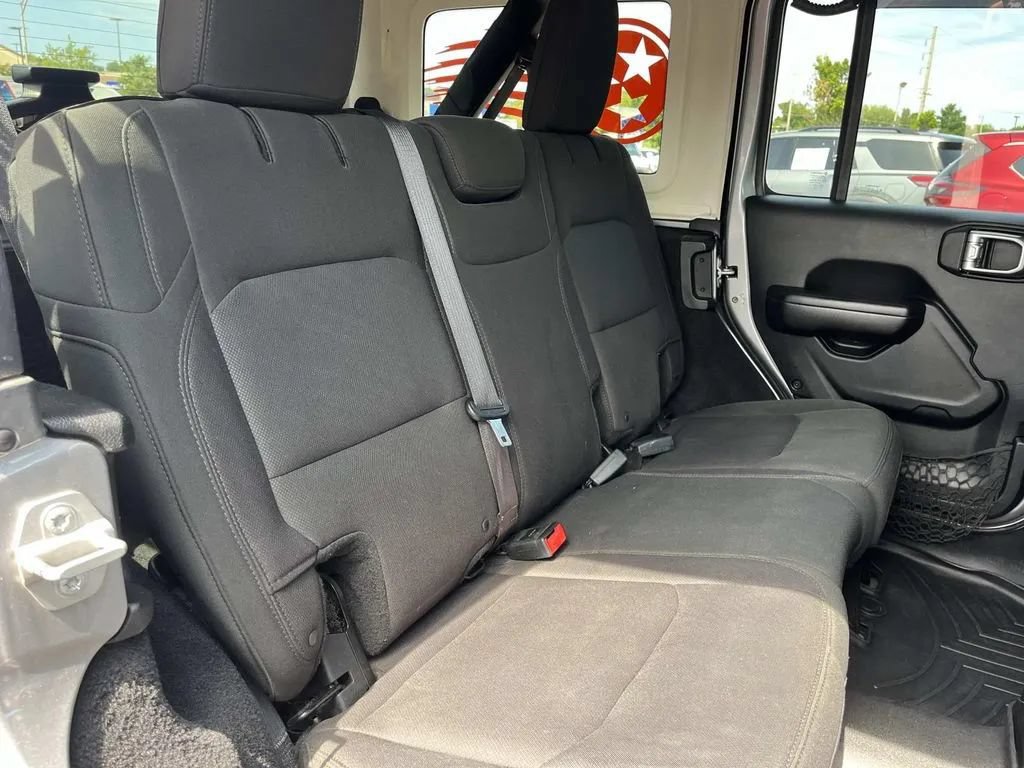 Used 2018 Jeep Wrangler Unlimited Sport S AWD/4WD image 24
