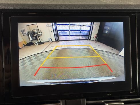 Used 2020 Kia Niro LXS image 21