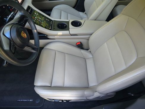 Used 2023 Porsche Taycan 4 Cross Turismo w/ Premium Package image 13