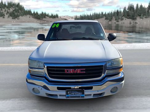 Used 2004 GMC Sierra 2500 SLE w/ Skid Plate Package image 8