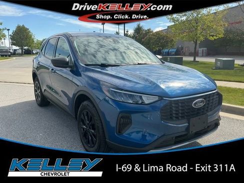 Used 2023 Ford Escape Active w/ Tech Pack #1 AWD/4WD image 1