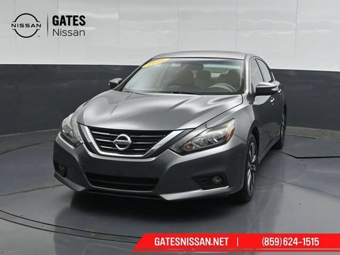 Used 2016 Nissan Altima 2.5 SL w/ 2.5 Technology w/LED Package FWD image 5