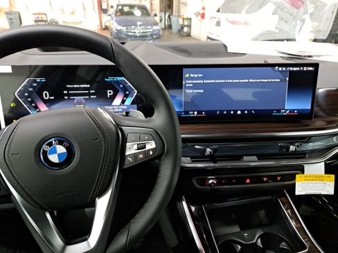 New 2026 BMW X5 xDrive50e w/ Executive Package image 20