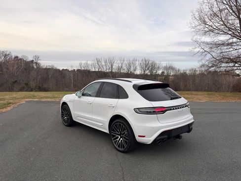 New 2026 Porsche Macan S image 3