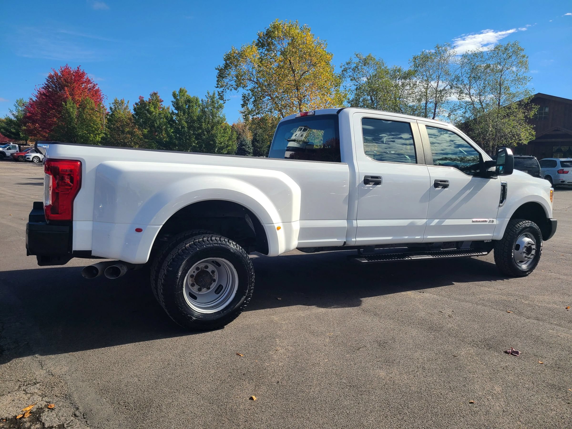 Used 2017 Ford F350 XL w/ Snow Plow/Camper Package AWD/4WD image 15