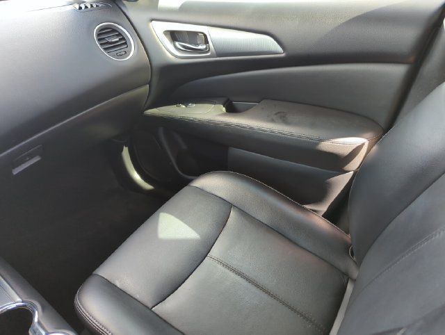 Certified 2019 Nissan Pathfinder SL w/ SL Premium Package FWD image 29