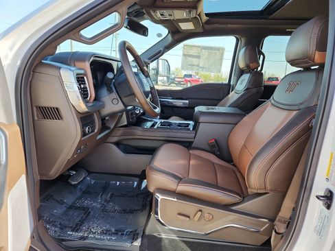 New 2025 Ford F250 King Ranch w/ Chrome Package AWD/4WD image 10