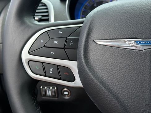 Used 2017 Chrysler 300 Limited w/ Value Package RWD image 25