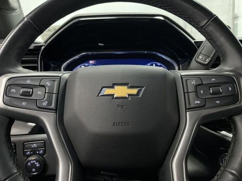 Used 2025 Chevrolet Silverado 1500 LT image 17