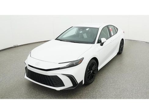New 2026 Toyota Camry SE FWD image 16