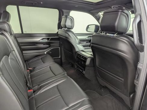 Used 2024 Jeep Wagoneer Series II AWD/4WD image 21