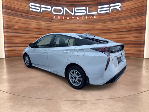 Used 2016 Toyota Prius Two image 3