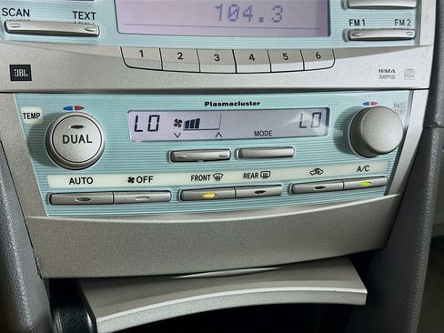 Used 2008 Toyota Camry Hybrid image 22