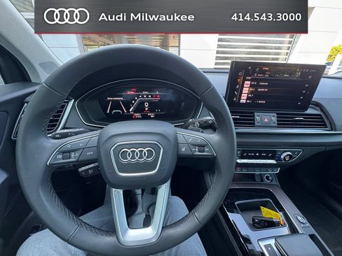 Used 2023 Audi Q5 2.0T Premium Plus w/ Premium Plus Package AWD/4WD image 17
