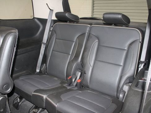 Used 2017 GMC Acadia Denali image 21