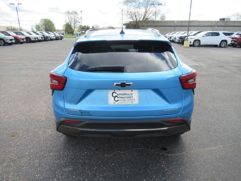 Certified 2025 Chevrolet Trax ACTIV w/ Driver Confidence Package FWD image 6