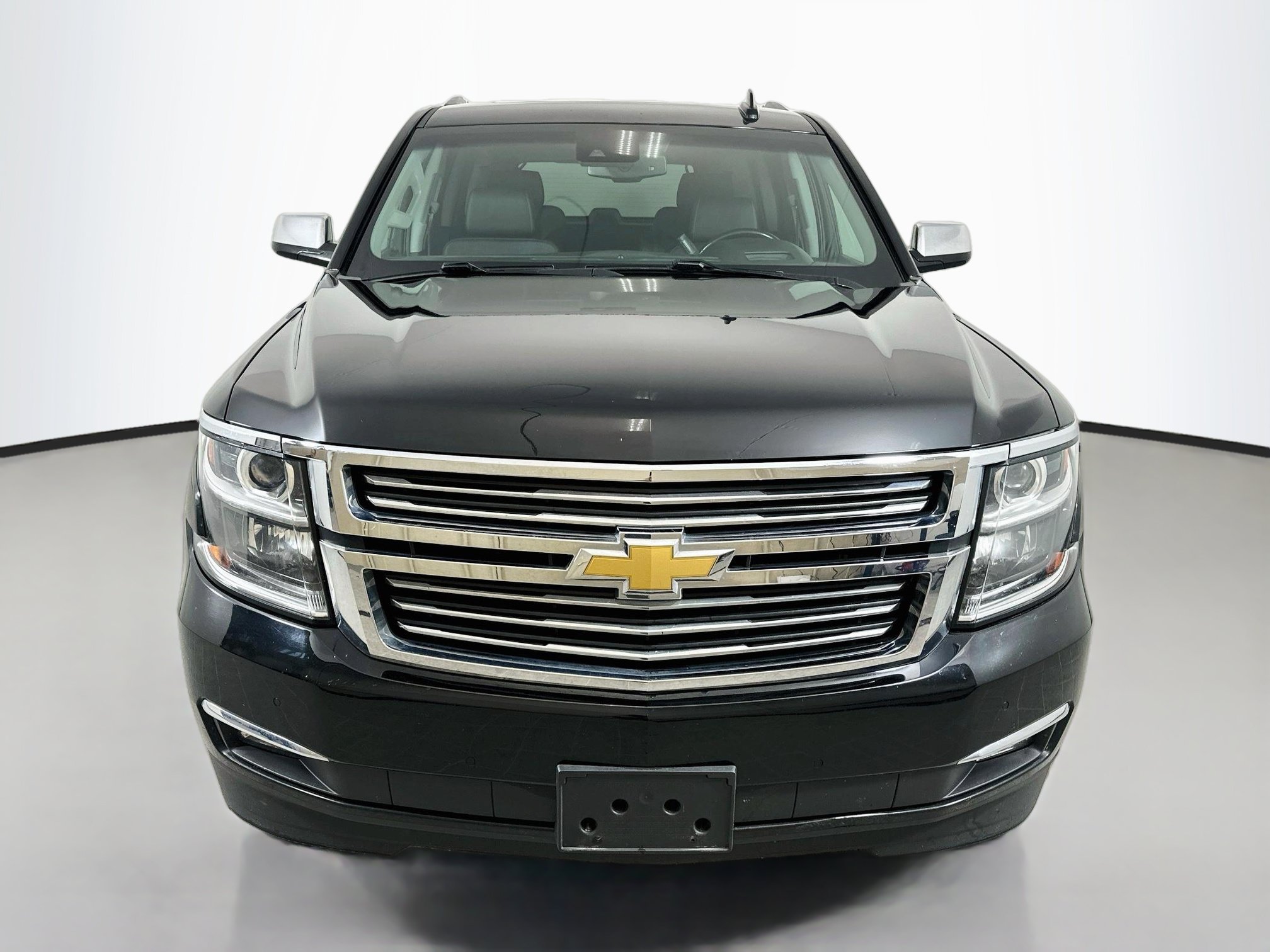 Used 2018 Chevrolet Tahoe Premier AWD/4WD image 2