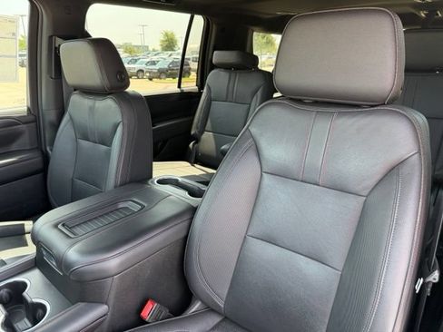 Used 2023 Chevrolet Suburban RST w/ Sport Performance Package AWD/4WD image 13