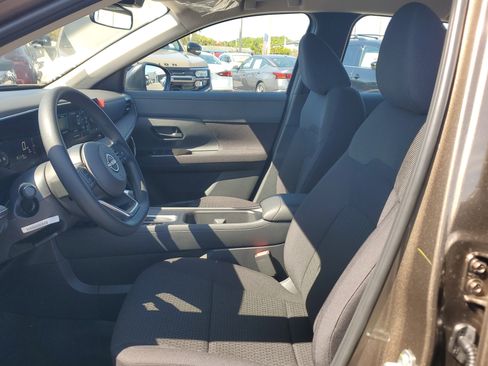 New 2026 Nissan Kicks S image 10