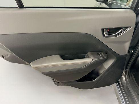 Used 2024 Subaru Crosstrek 2.5i Limited AWD/4WD image 28