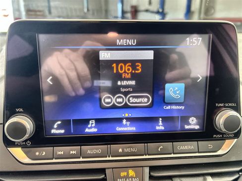 Certified 2025 Nissan Altima 2.5 SR image 12