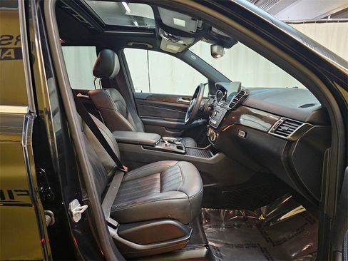 Used 2016 Mercedes-Benz GLE 350 w/ Premium Package image 10