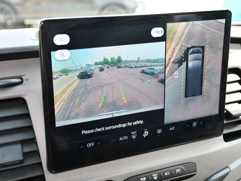 Used 2022 Ford Transit 350 XLT RWD image 19