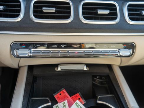 Used 2021 Mercedes-Benz GLE 350 4MATIC image 22