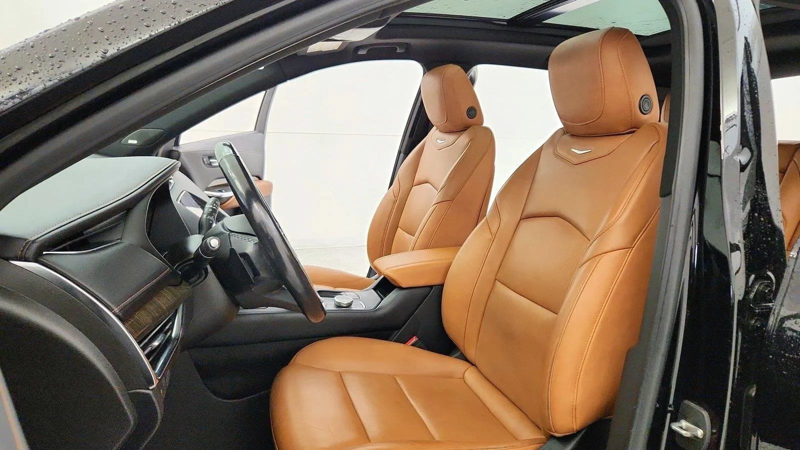 Used 2019 Cadillac XT4 Premium Luxury AWD/4WD image 19