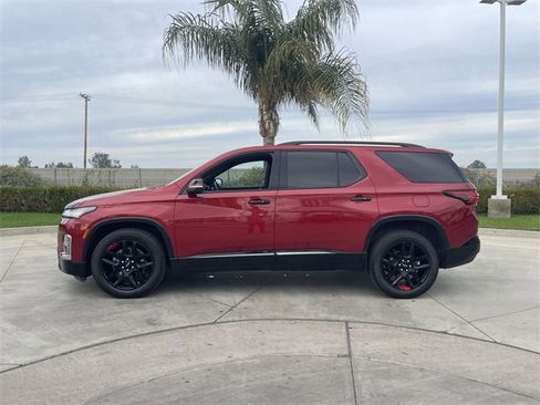 Used 2022 Chevrolet Traverse Premier w/ Redline Edition image 5