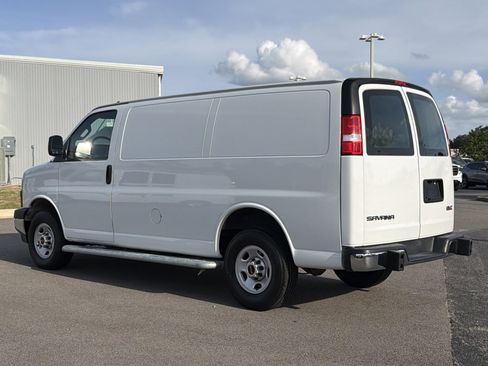 Used 2024 GMC Savana 2500 w/ Driver Convenience Package RWD image 10