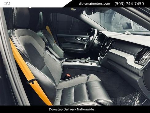 Used 2024 Volvo XC60 T8 Polestar AWD/4WD image 19