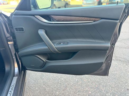 Used 2022 Maserati Ghibli Modena Q4 image 17