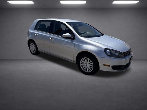 Used 2012 Volkswagen Golf 4-Door FWD image 14