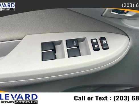 Used 2012 Toyota Corolla L image 30