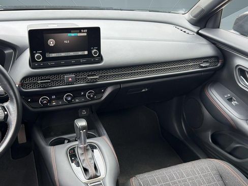 Used 2025 Honda HR-V Sport image 25