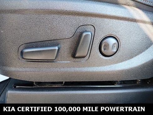 Certified 2022 Kia Telluride S image 22