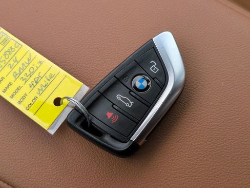 Used 2024 BMW 330i xDrive Sedan w/ Convenience Package image 37