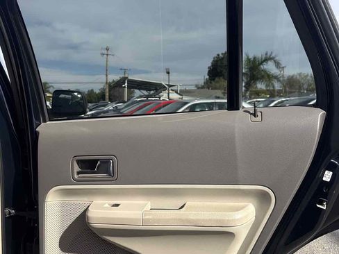 Used 2010 Ford Edge SEL image 12